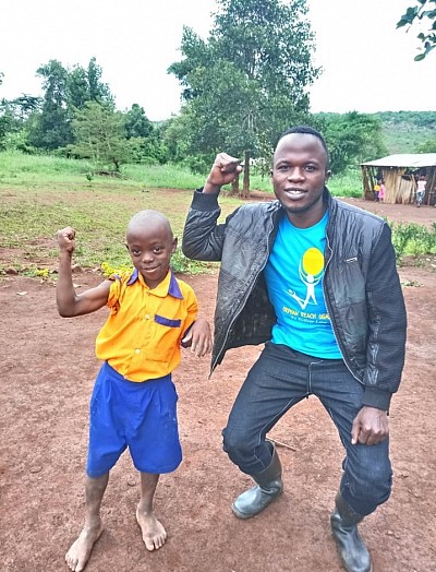 HENRY KAYE giving some motivation to a young blood